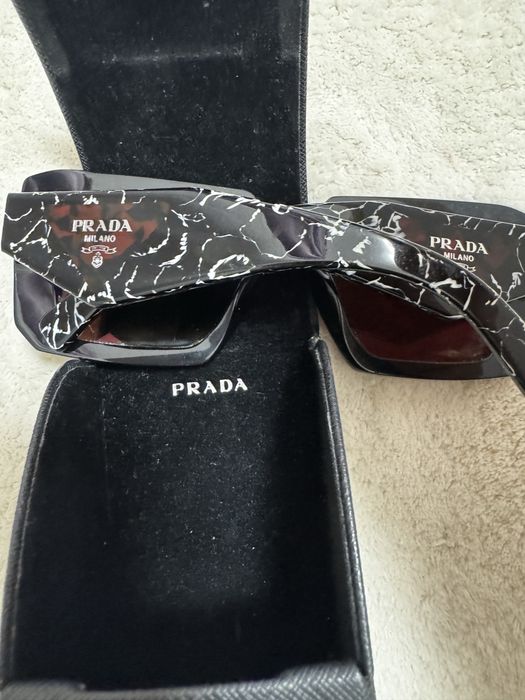Ochelari de soare prada