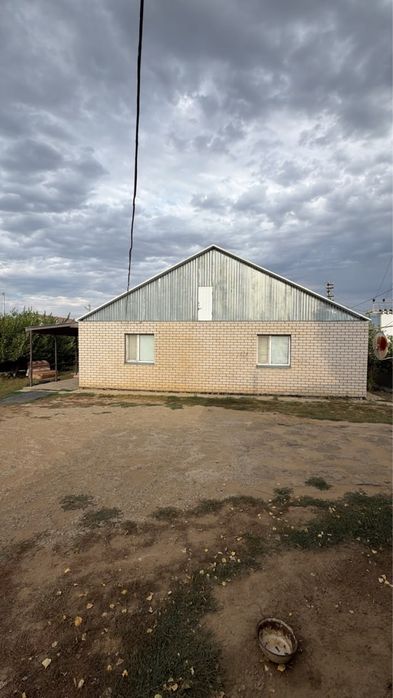 Частный дом с дейсвующим магазином
