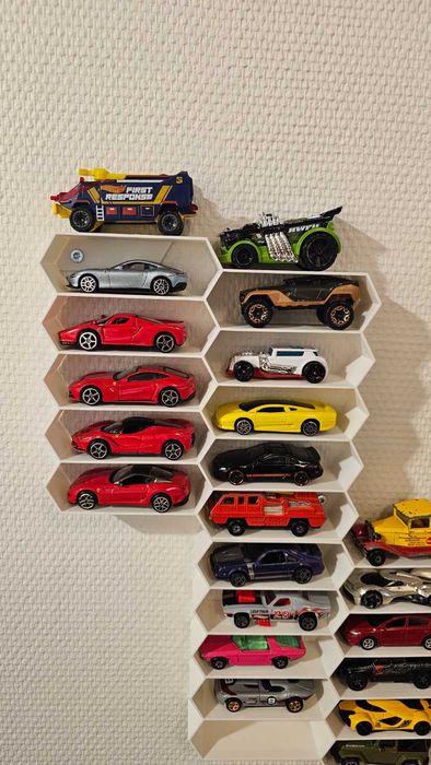 Suport pentru 10 mașini Hot Wheels