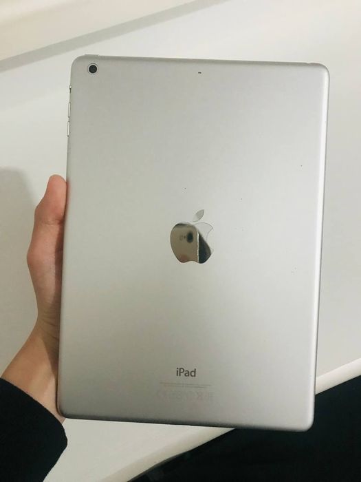 Ipad air 2 память 32 отличном састояние  обмен есть