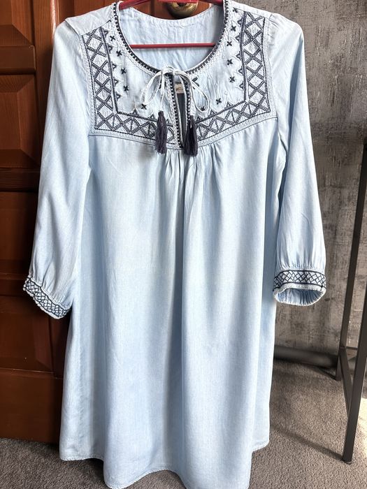 Платье размера S