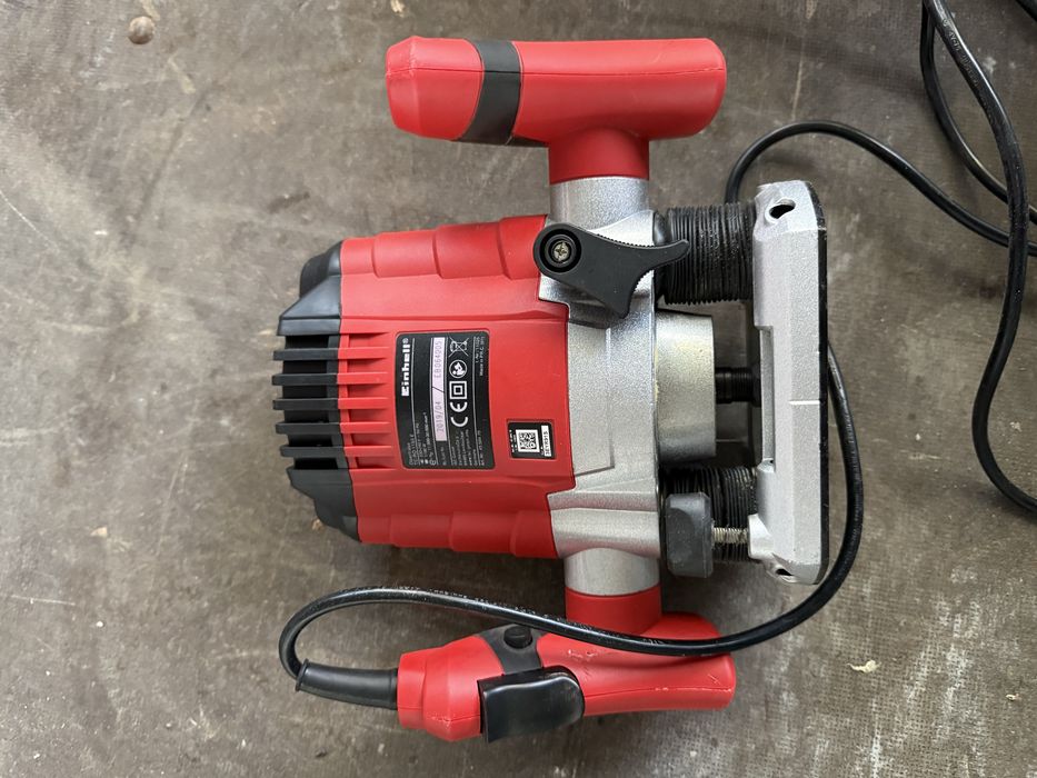 Оберфреза Einhell TC-RO 1155 E