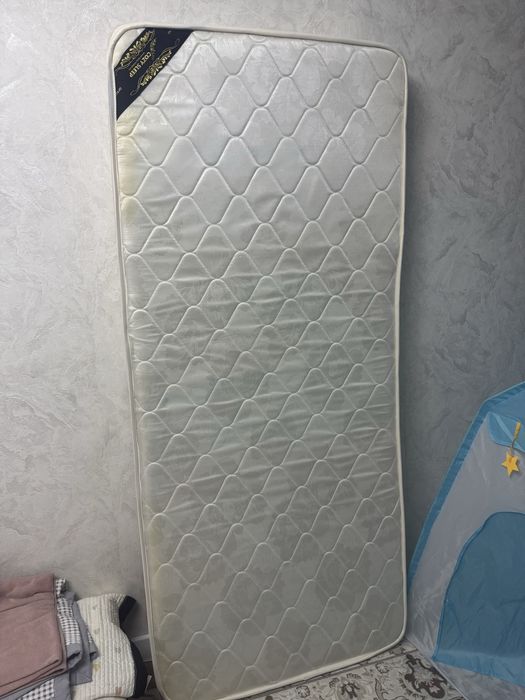 Продается матрас односпальный