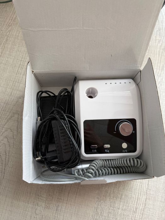 Ел пила за нокти