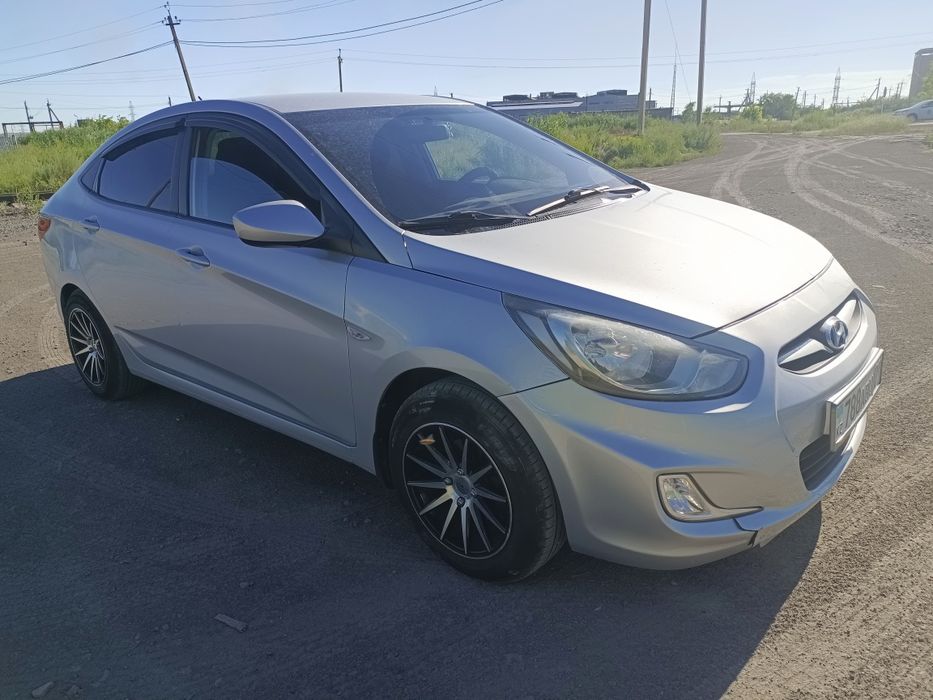 Hyundai Accent 2013