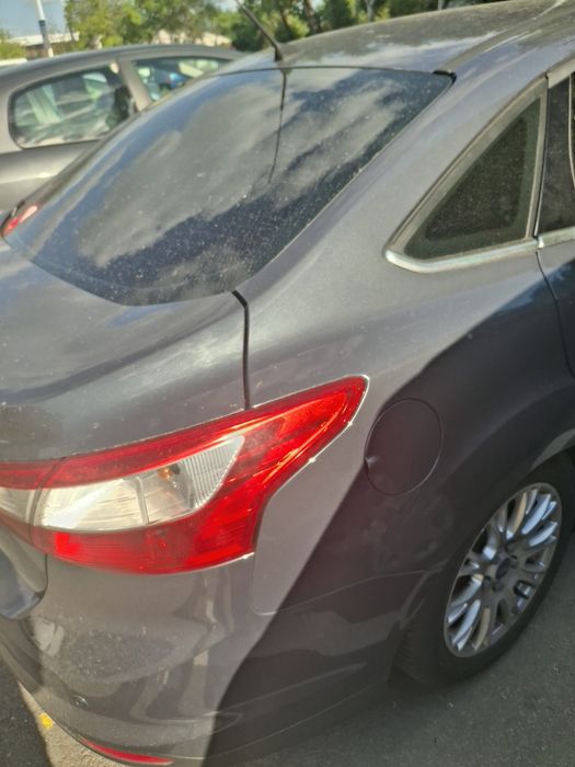 Vând Ford Focus Titanium