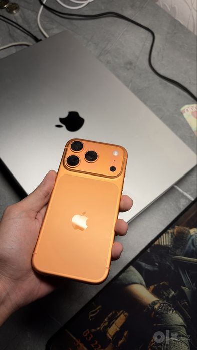 iPhone 17pro 1TB 93% orange