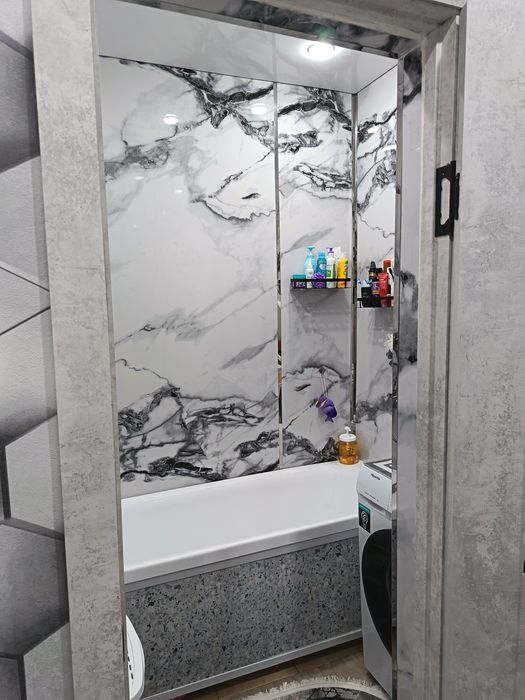 Продам квартиру 4 ех комнатную