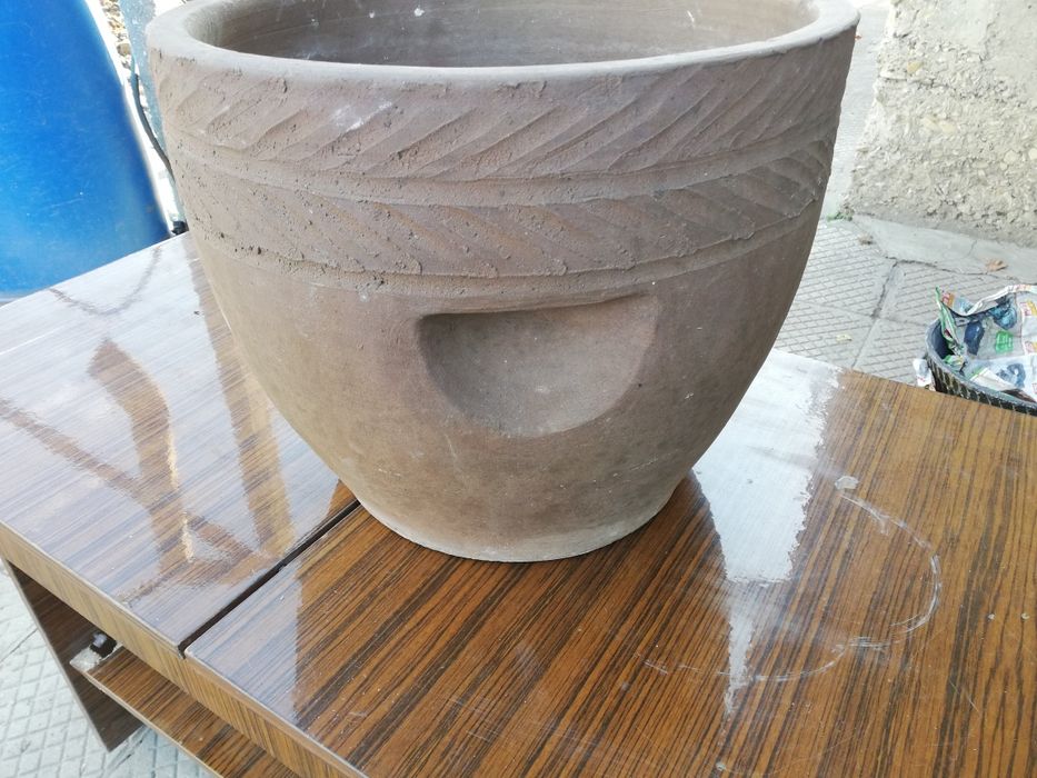 Голяма Саксия, Кашпа Ф42 с дръжки и орнаменти