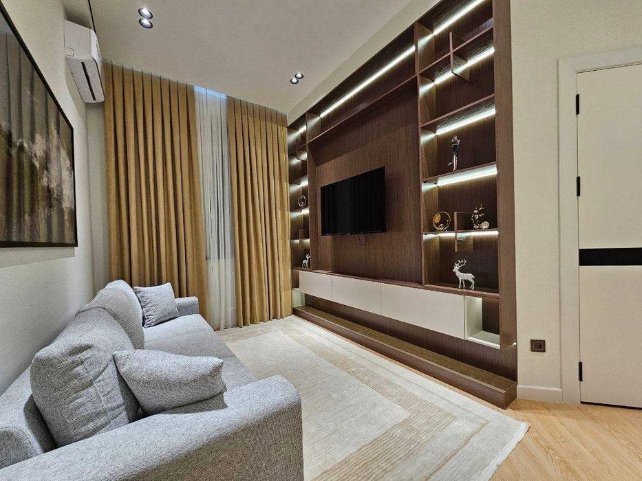 Сдаётся 2 комн уютная квартира!ЖК Ассалом Сохил!Яшнабадский район!