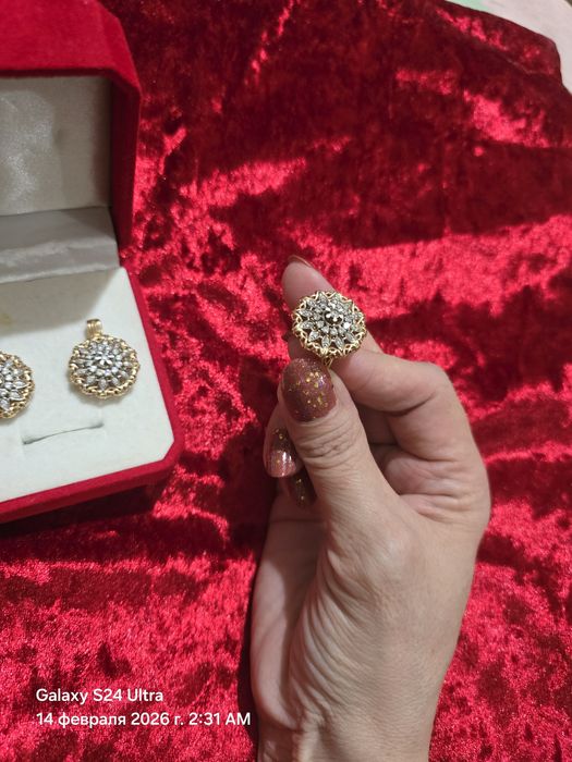 Продам золотой комплект