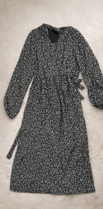 Продаються вещи, Астана