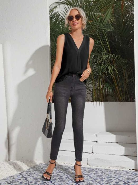 SHEIN Clasi Top solid cu decolteu în V Marime S