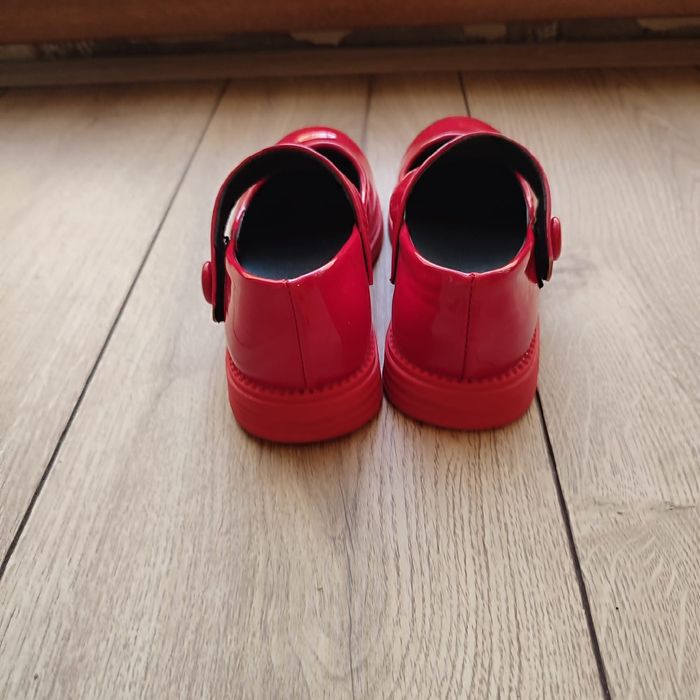 Туфли детские новые