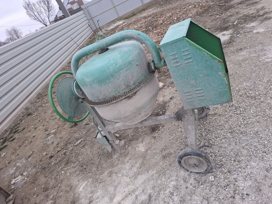 Betoniera italia 250 L