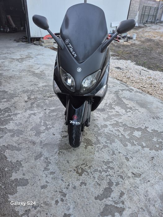 Yamaha T MAX   .