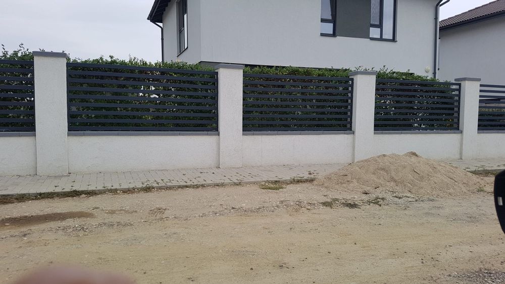 Montări garduri din beton si boltari turnam terase foișoare trotuare