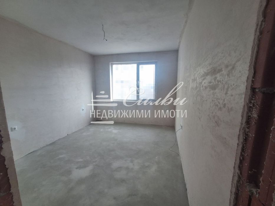 Продава се Тристаен апартамент в Шумен, Тракия - 107 кв.м за 692 €/кв.м - Снимка #4