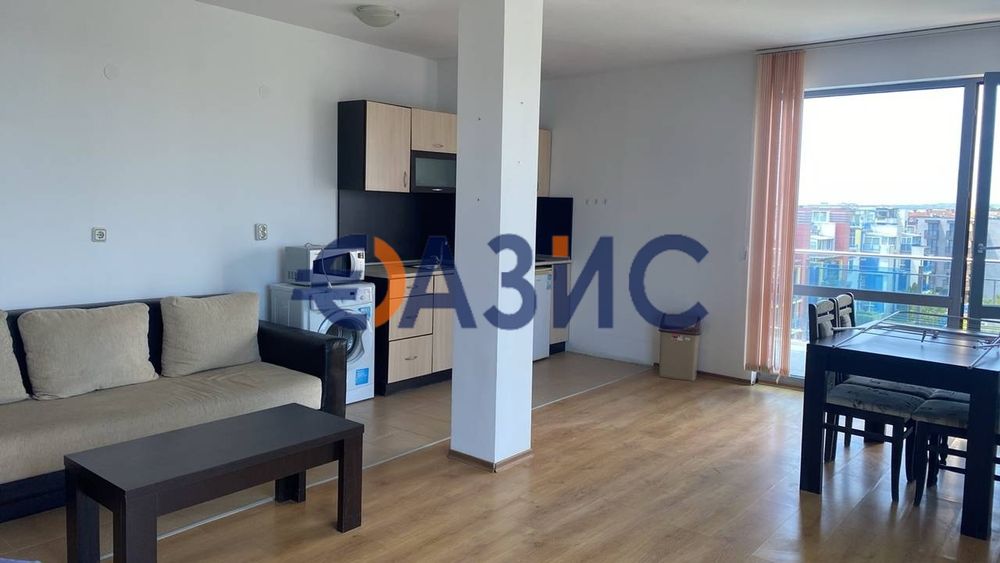 Продава се Двустаен апартамент в к.к. Слънчев бряг - 99 кв.м за 1144 €/кв.м - Снимка #1