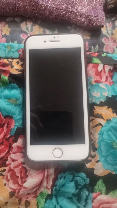 Iphone 6 sotiladi 64Gb