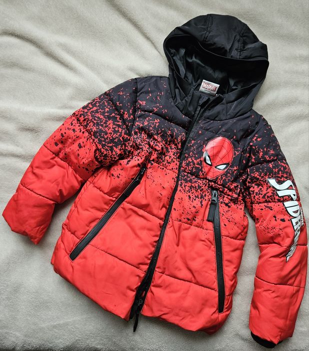 Яке за момче spiderman