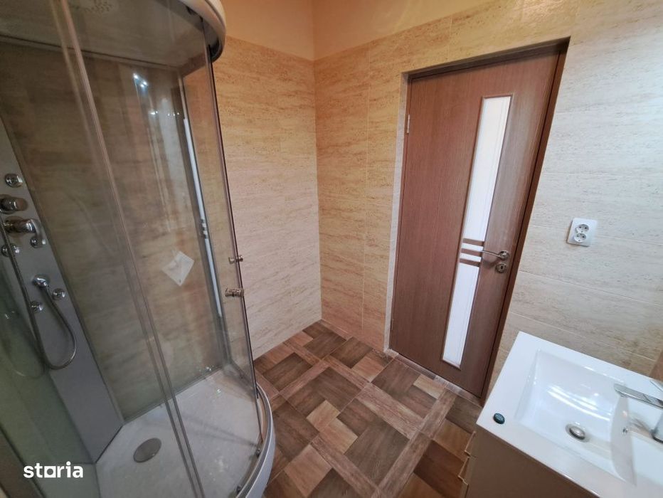 Apartament cu 3 camere, zona Vivo, Floresti