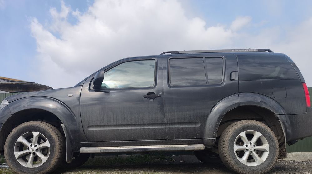 Motor bena nissan navara pathfinder