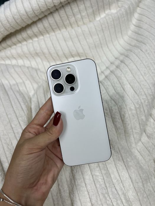 IPhone 15 pro 128 GB