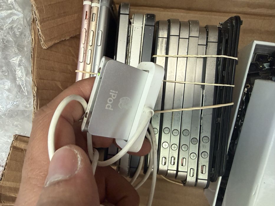iPhone , iPod, iWatch за части