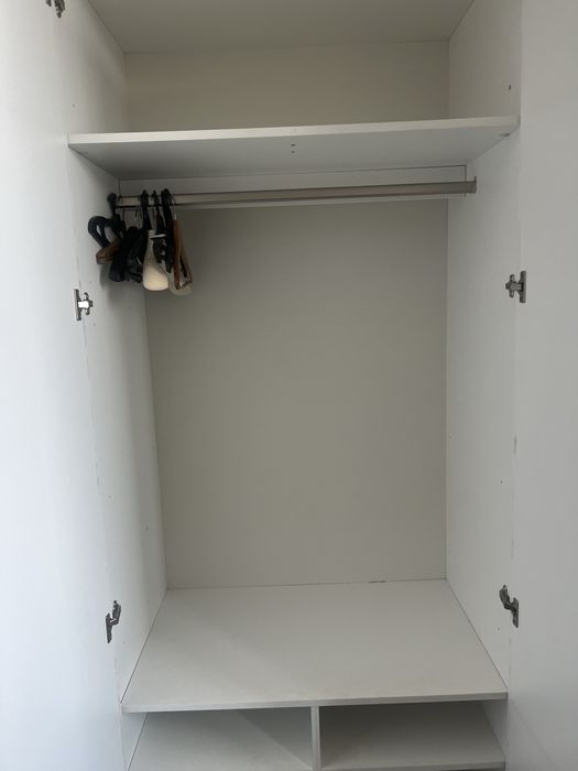 Продам 2 шкафа б/у