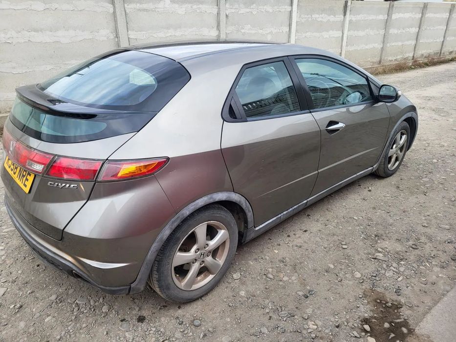 Usa fata stnga/Usa spate stanga/Bara spate  Honda Civic 2.2 I-CDTI N22A , an fabr. 2009