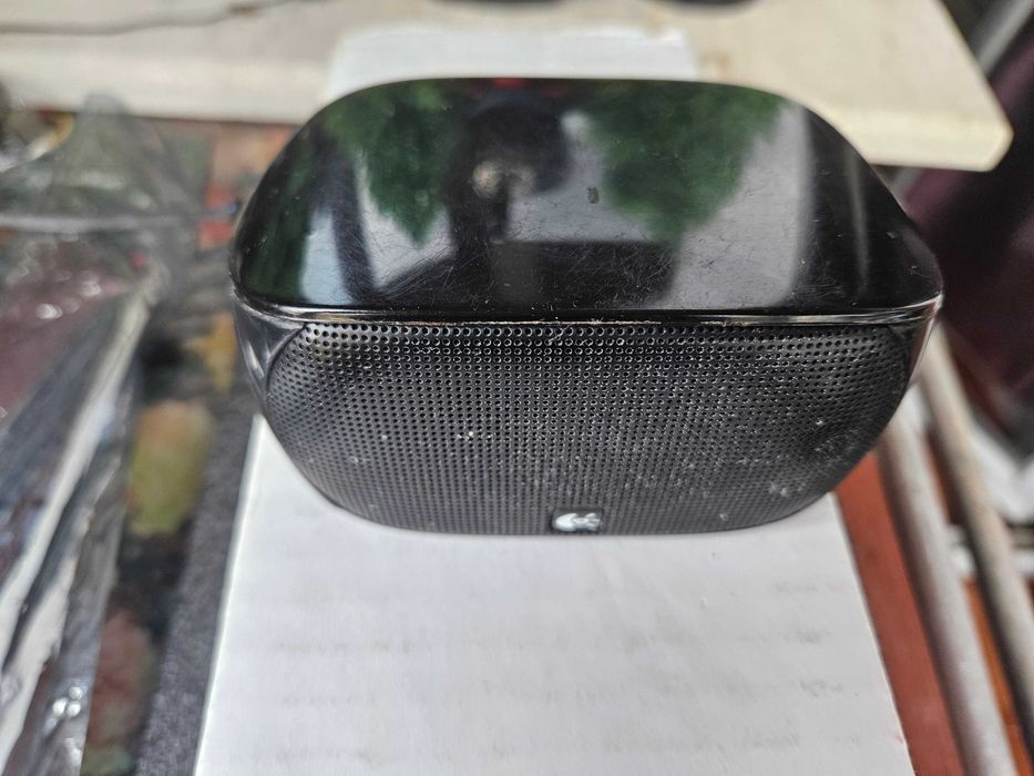 Продавам bluetooth колонка Logitech mini boombox