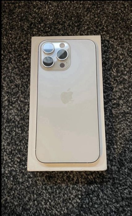 Iphone 15 pro max white 256 gb