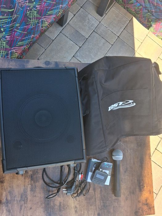 Boxa portabila activa  cu acumulator  BST