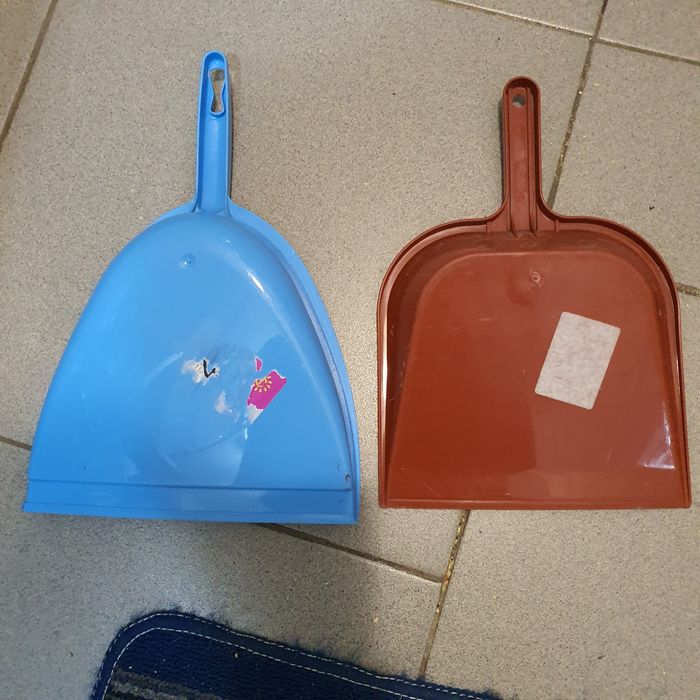 Совки  пластмассовые  для мусора