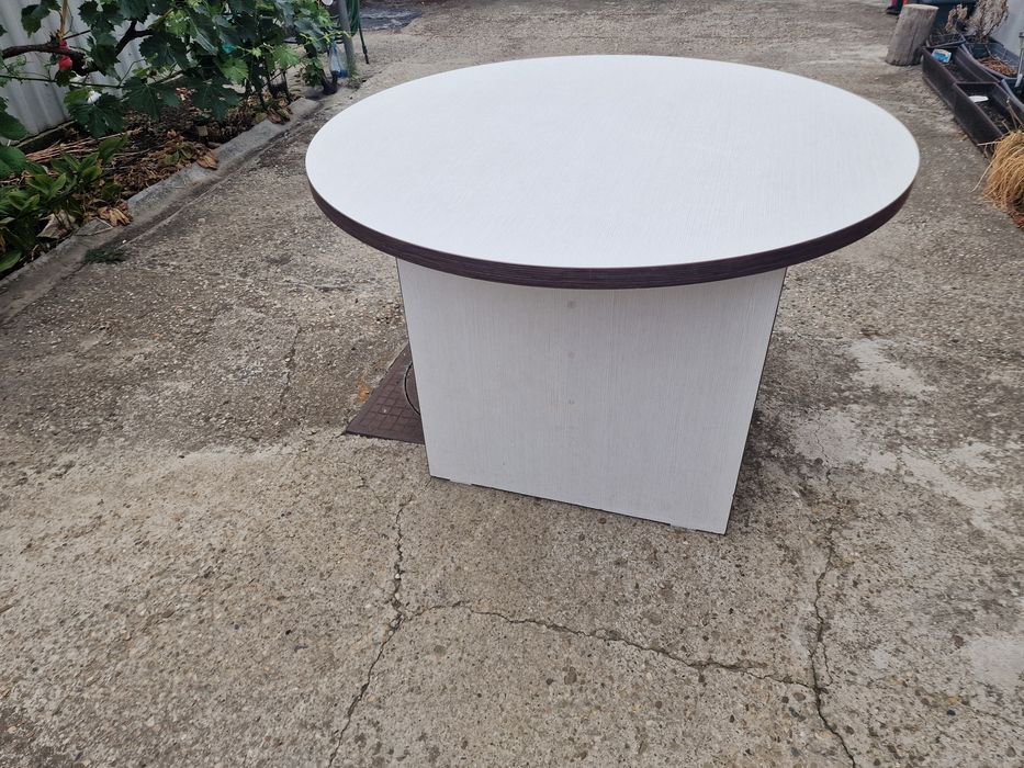 Masa de sufragerie, 6 - 8 persoane, 120 x 75 cm,
