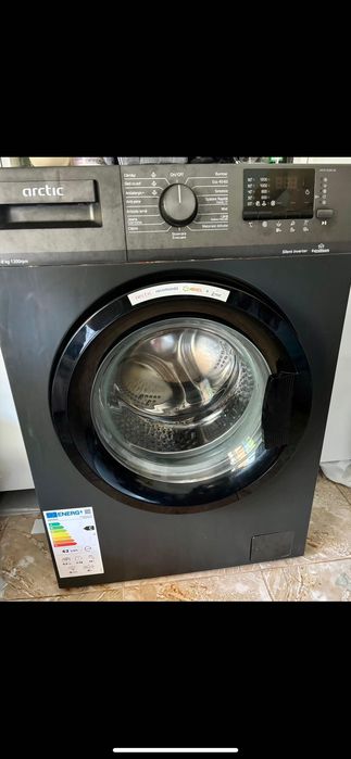 Masina de spalat rufe Arctic APL81223XLAB, 8 kg, 1200 RPM, Clasa C, Motor Silent Inverter, ExtraSteam, Aqua surf, Negru