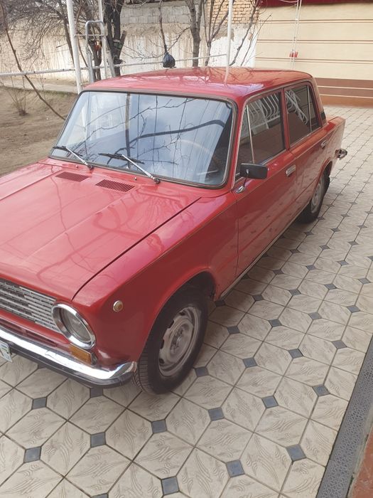Vaz 21011 , 1979 -йил, кизил (красный)