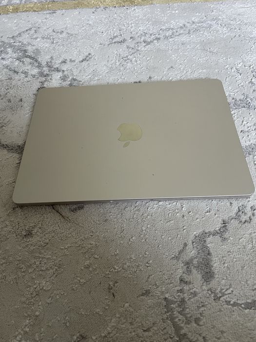 MacBook Air M2 13.6 8/512 GB