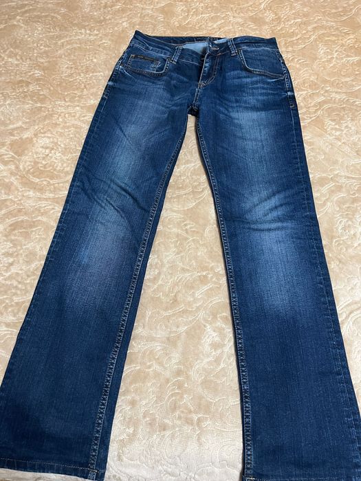 Продам джинсы оригинал Massimo Dutti 32 и 30 размер