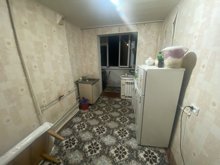 Sagdianada 2 xonali uyning 1 xonasi 2 qizga ijaraga beriladi
