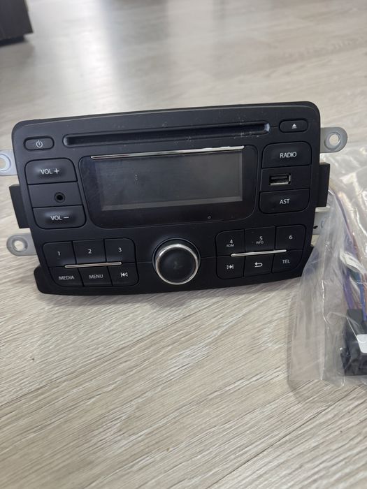 Магнитола на Рено Дастер