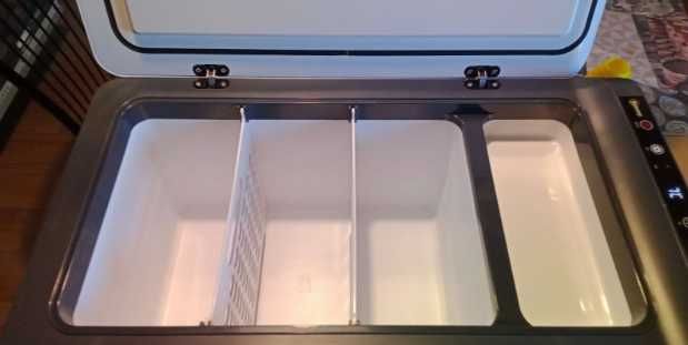 Frigider auto 28L Congelator  -22°C compresor 12V / 24V 220V