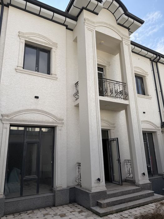 Коттедж сотилади  уч кахрамон гулистон масжид