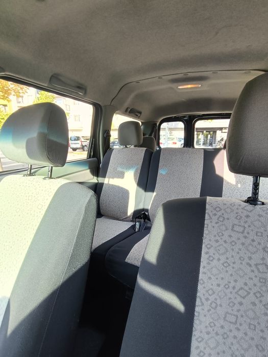 Dacia Logan MCV 1.6 Benzina (2006) – 7 Locuri - proprietar unic – 150.000 km – Revizuită recent
