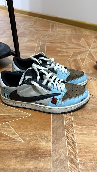 Продам кроссовки, раз.39-40.