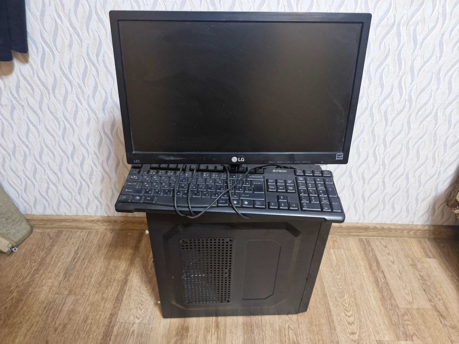 Компьютер i3+SSD. Полный комплект.