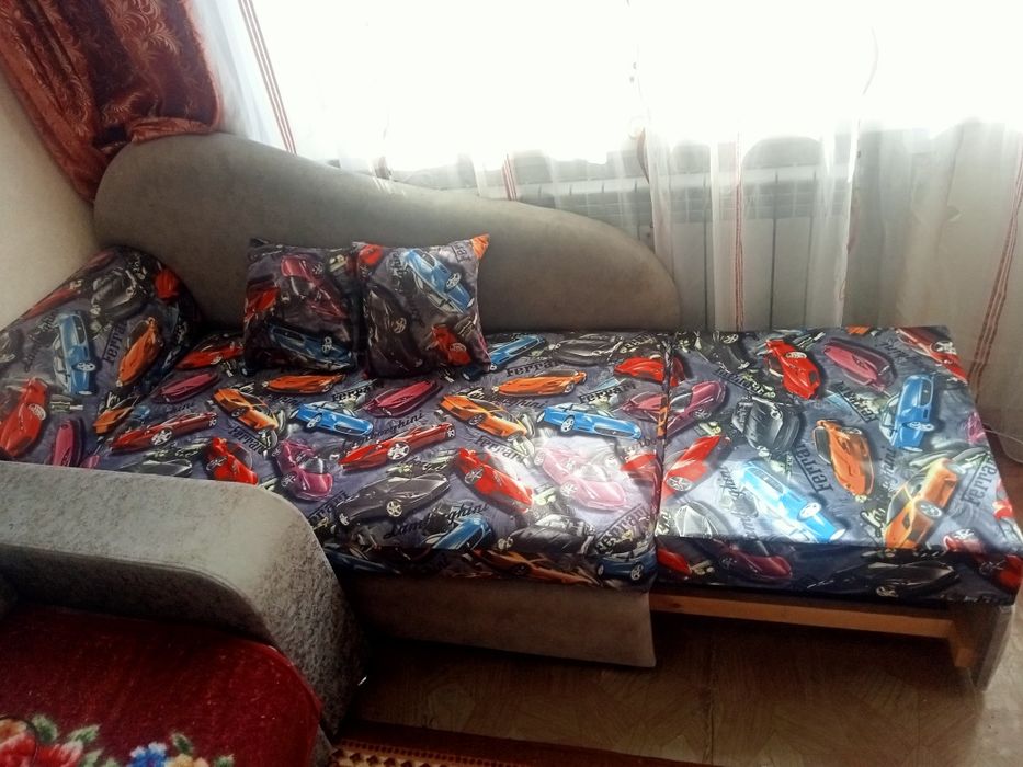 Мини диван для детской или гостинной