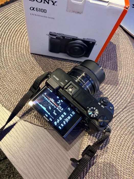 Фотоапарат Sony cx6100