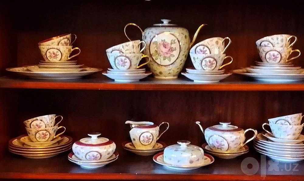 Продается немецкий чайный сервиз на 12 персон